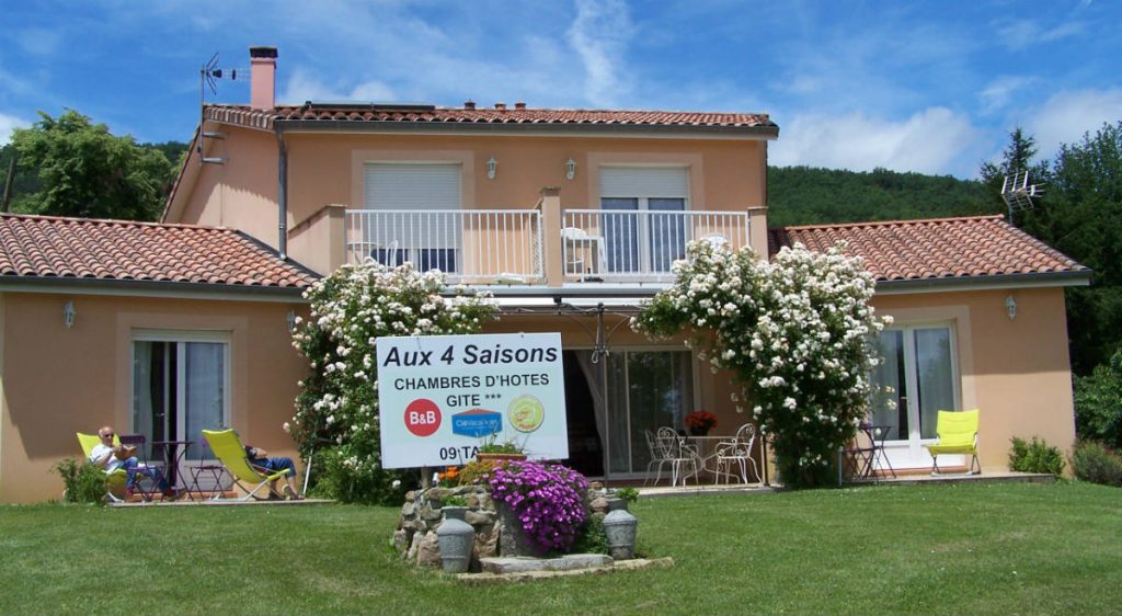 Grand Gîte en Ariège Pyrénées- Eté